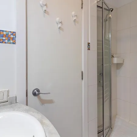 Flatguest Malva Apartamento